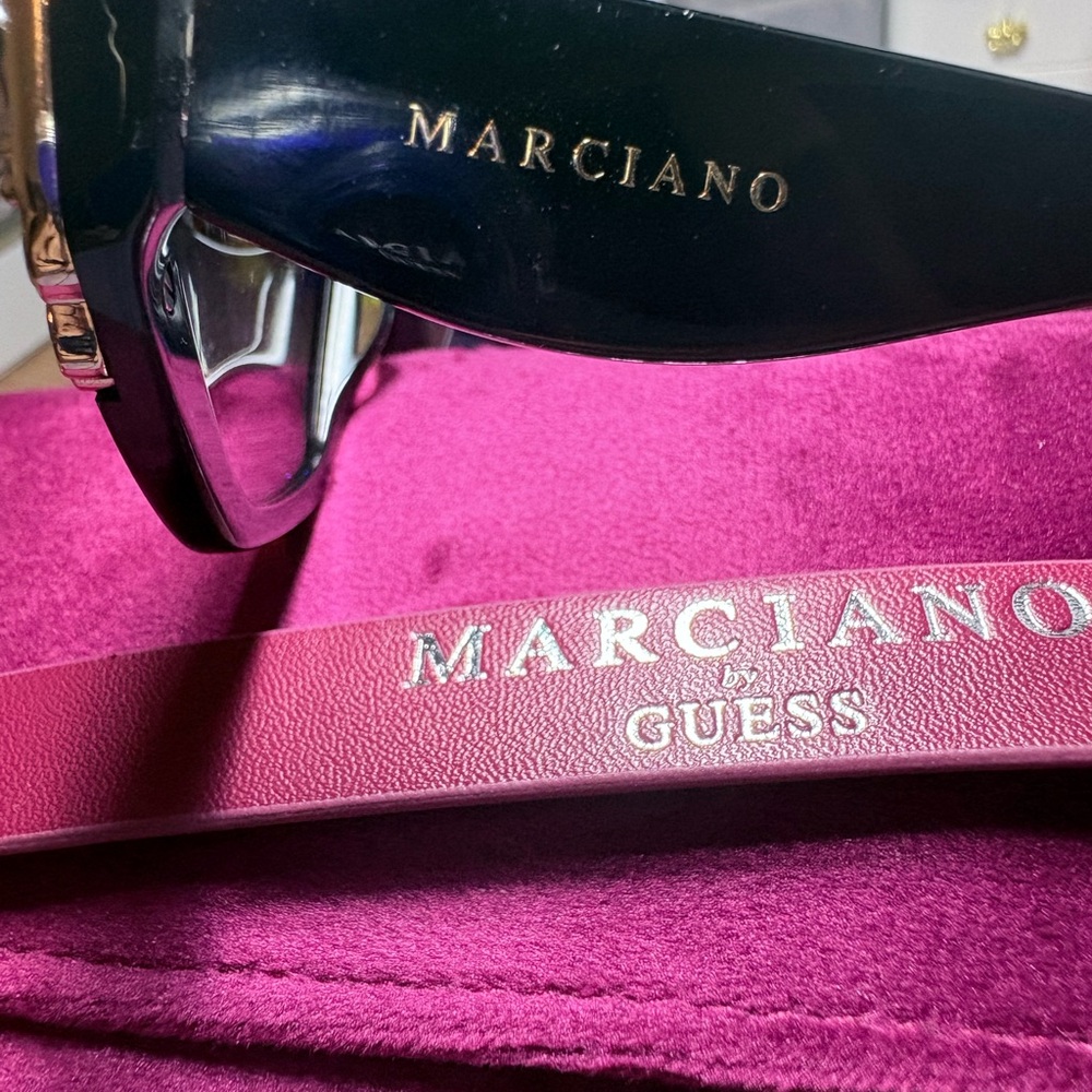 MARCIANO Black Women's Sunglasses with Crystal Accents Tinted Lens NEW - Picture 5 of 9